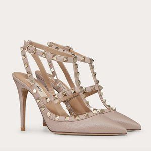 Beautiful Valentino Garavani Rockstud ankle strap stiletto leather pump